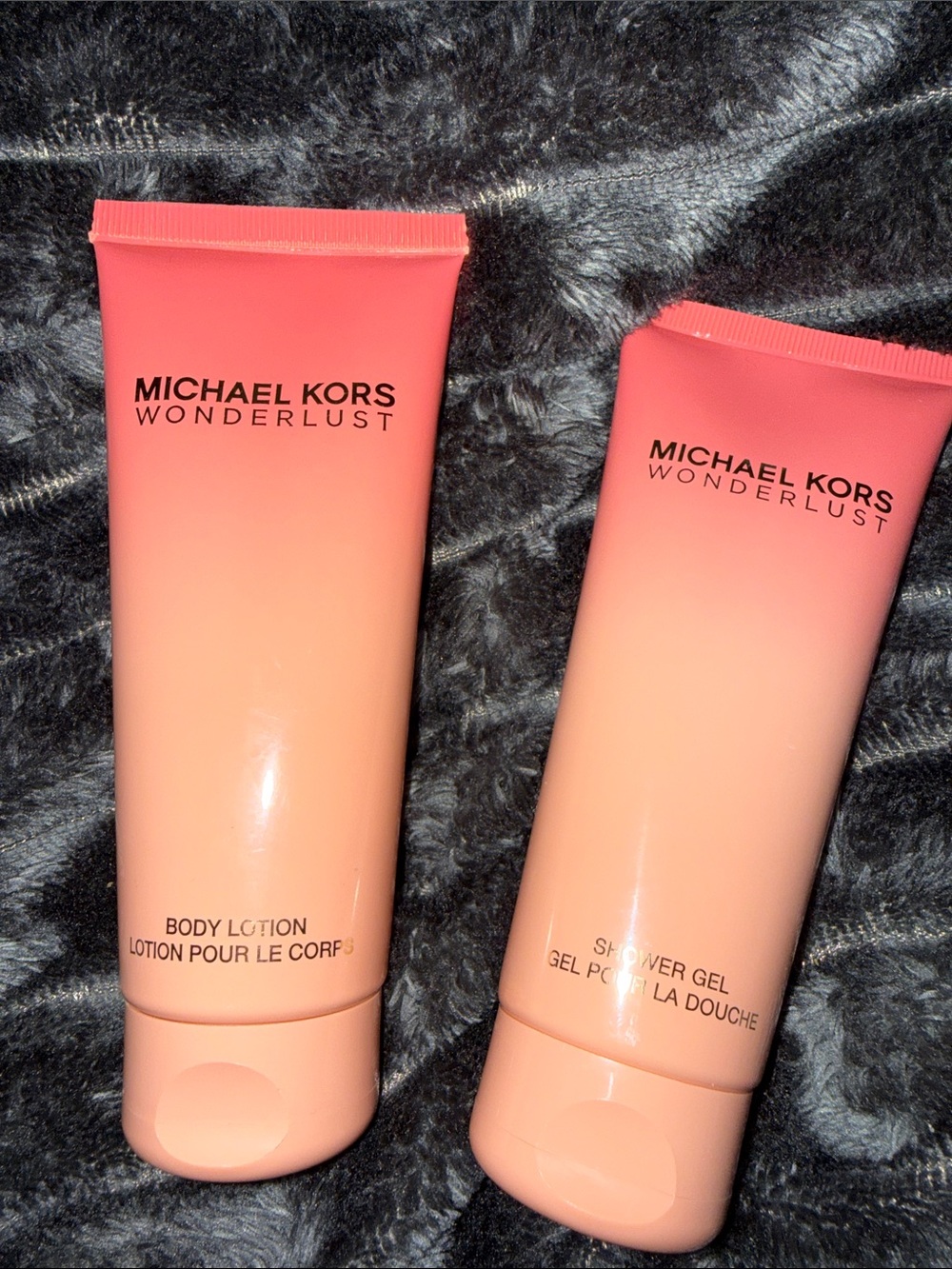 Michael Kors Wonderlust Body Lotion & Shower Gel Set